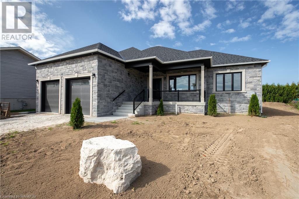 43 COUNTRY Crescent, Meaford (Municipality), Ontario N4L1L7