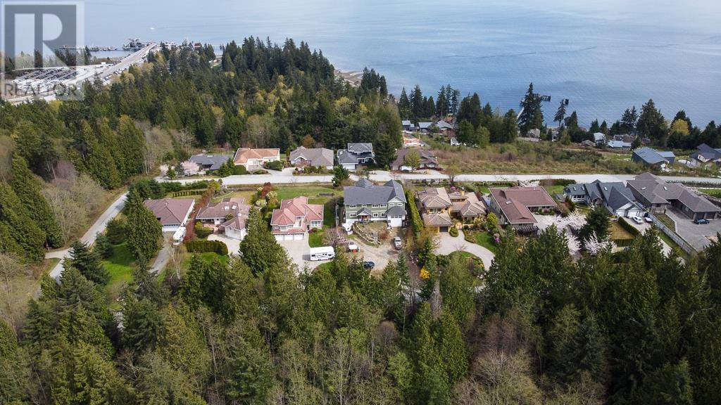 322 PARKER ROAD, Gibsons Guglu Homes