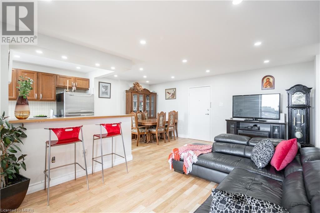 1625 BLOOR Street Unit# 624, Mississauga, Ontario L4X1S3