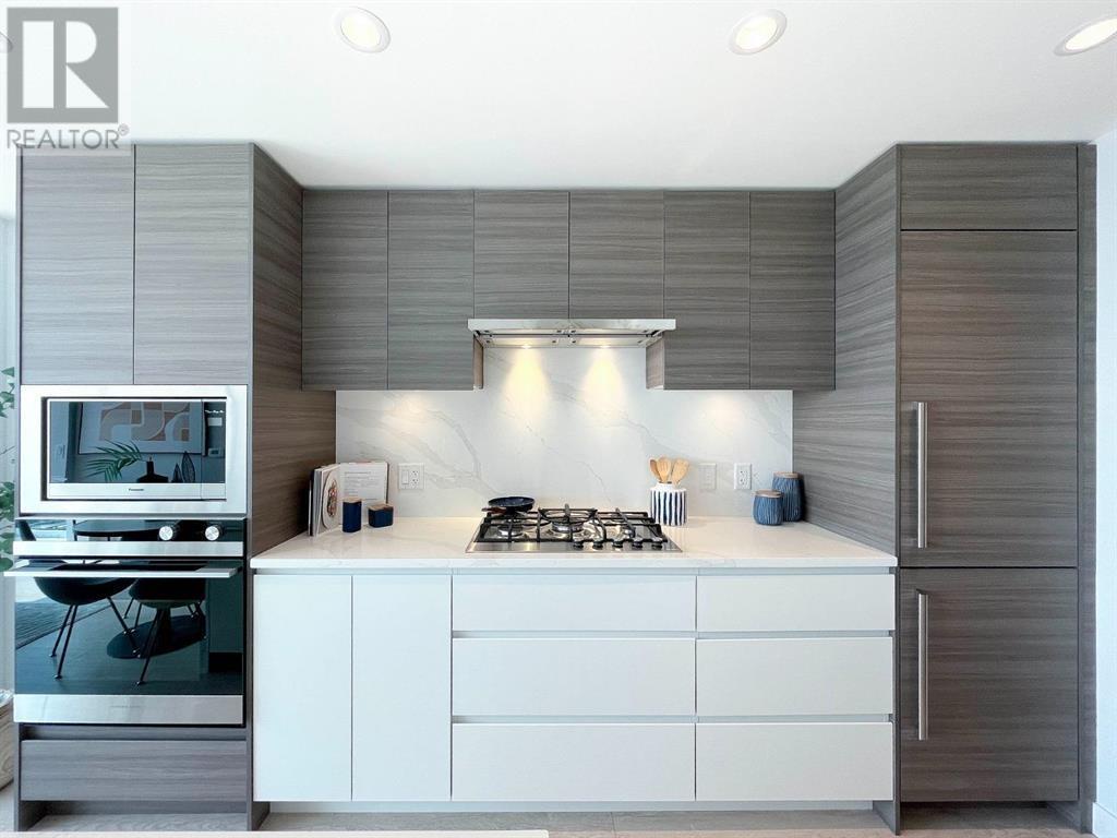 906 6833 Buswell Street, Richmond, British Columbia