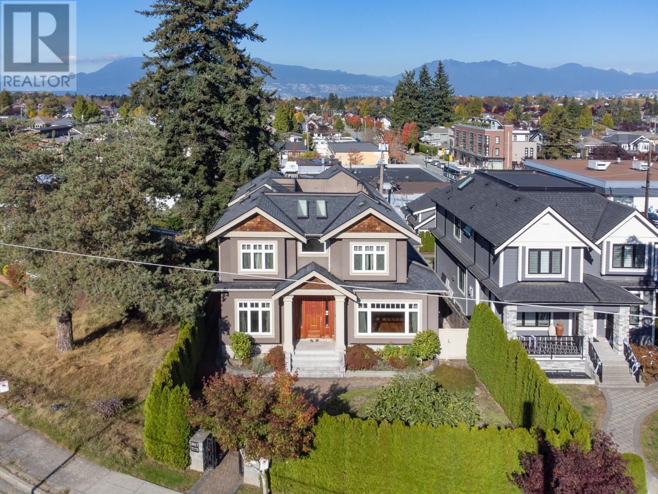 2817 Oliver Crescent, Vancouver, British Columbia