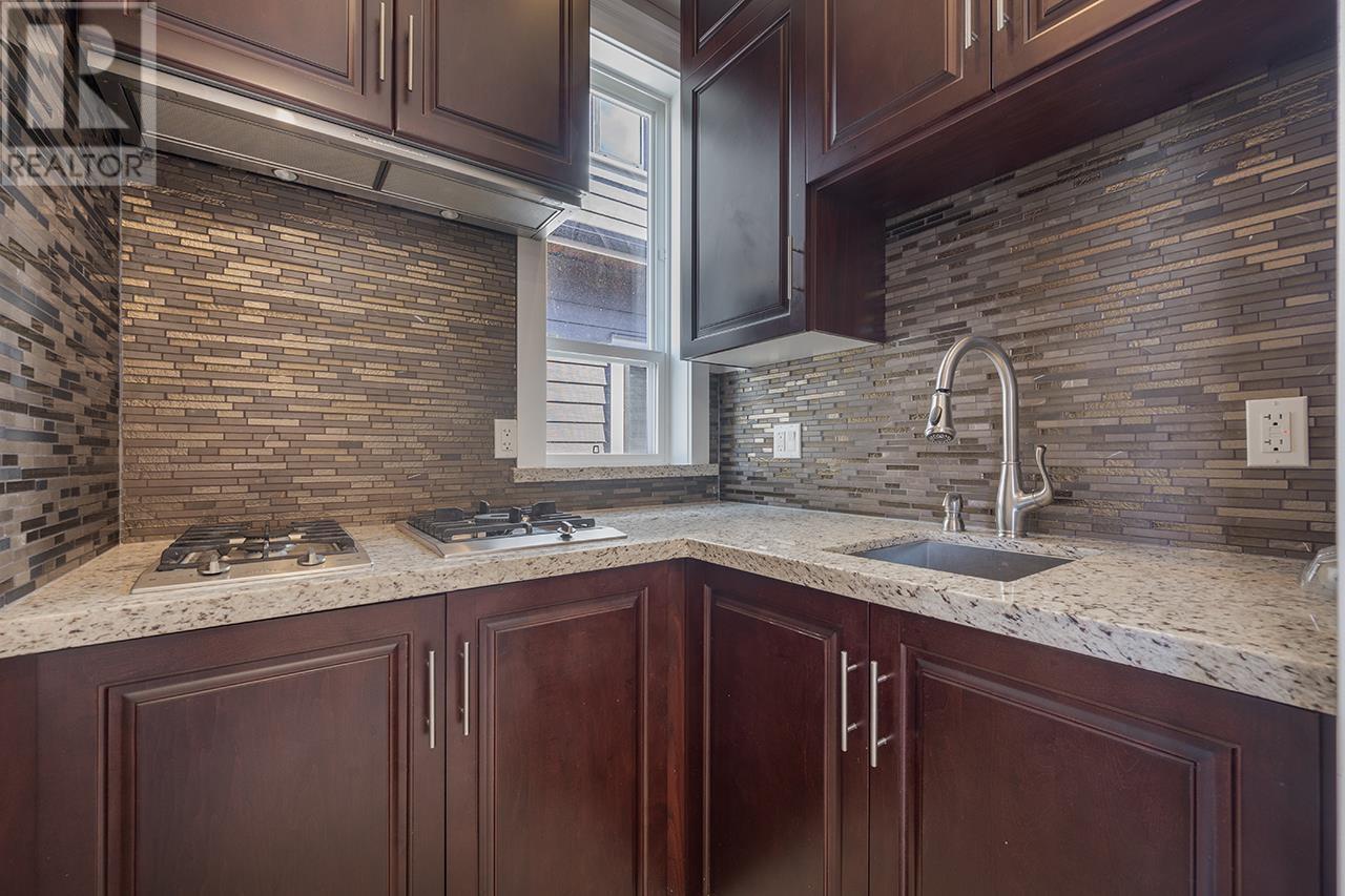 2817 Oliver Crescent, Vancouver, British Columbia