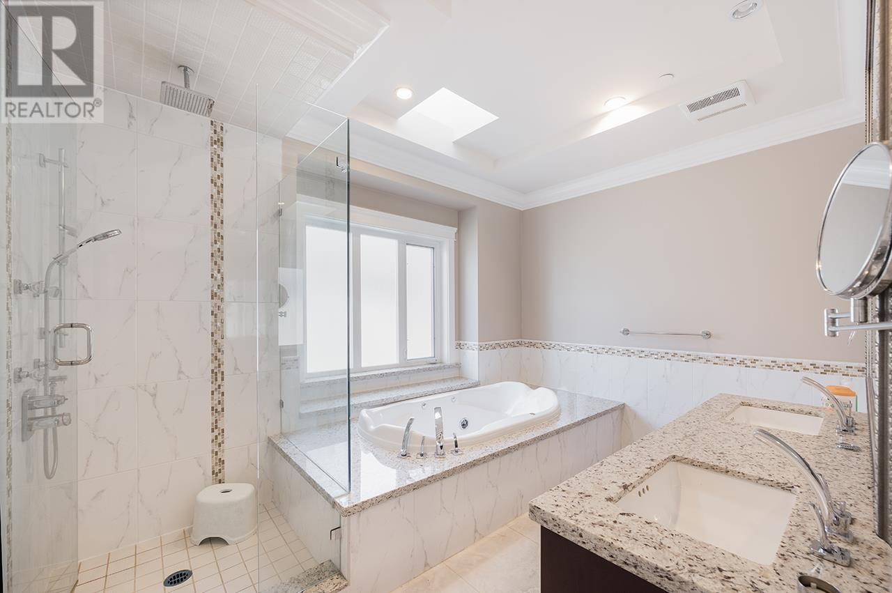 2817 Oliver Crescent, Vancouver, British Columbia