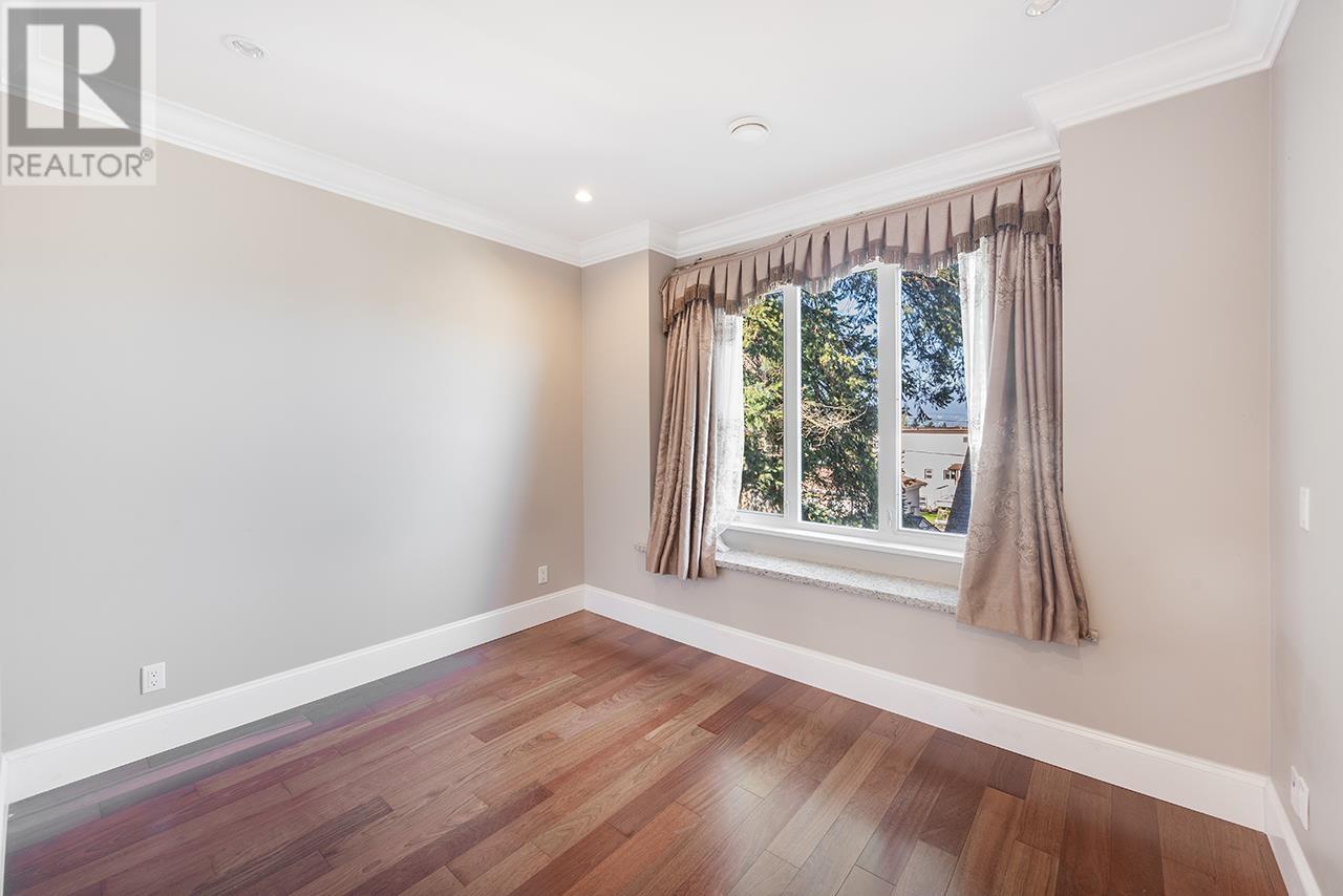 2817 Oliver Crescent, Vancouver, British Columbia