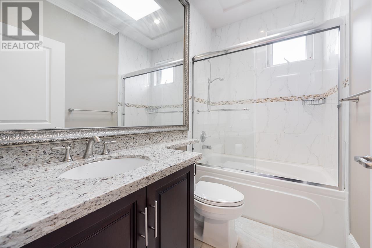 2817 Oliver Crescent, Vancouver, British Columbia