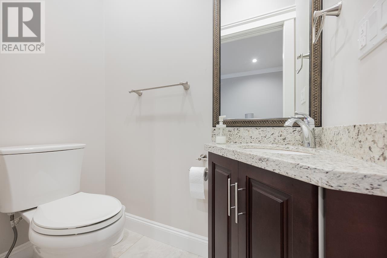 2817 Oliver Crescent, Vancouver, British Columbia