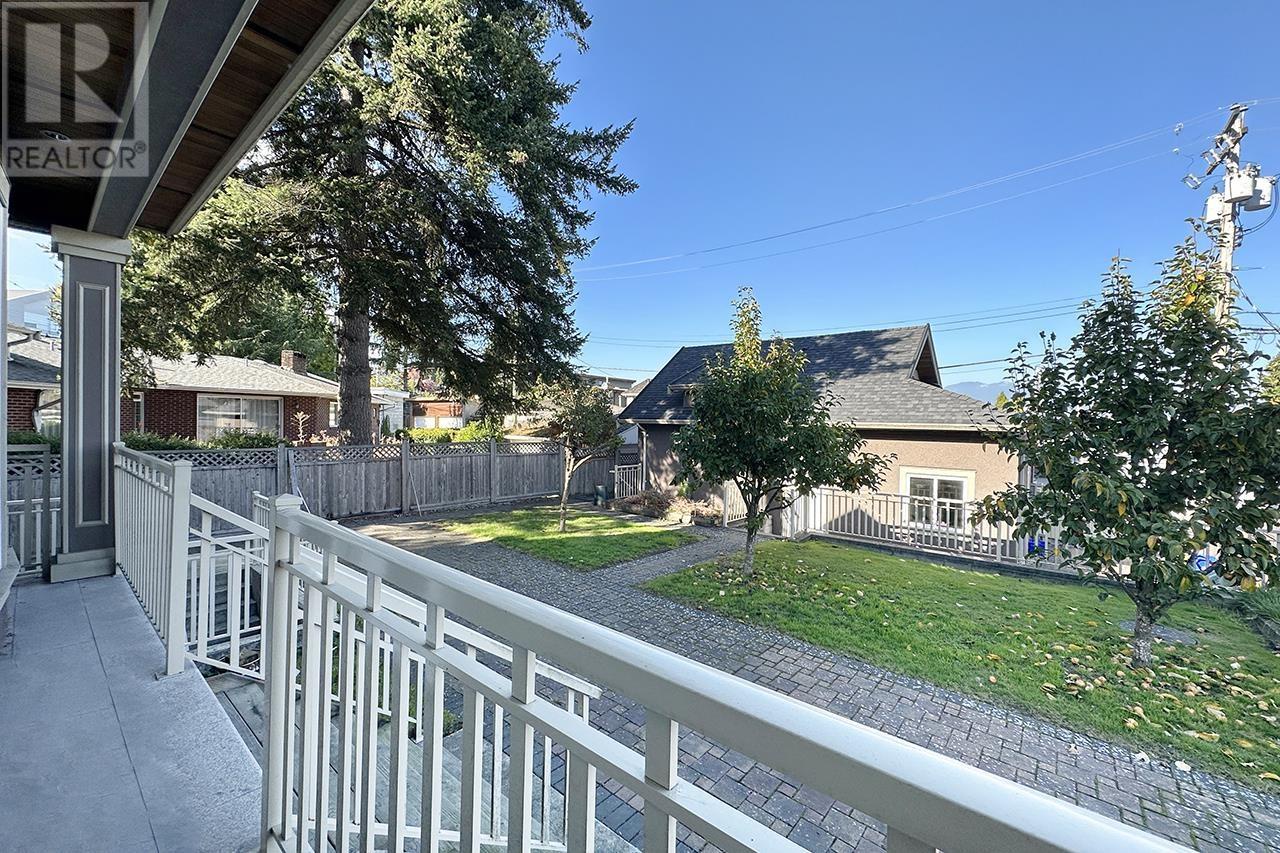 2817 Oliver Crescent, Vancouver, British Columbia