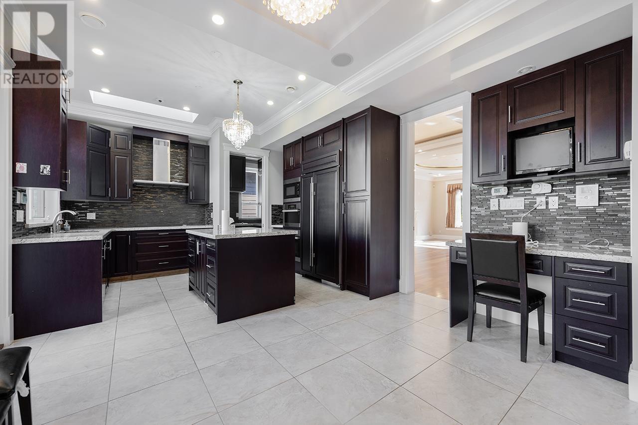 2817 Oliver Crescent, Vancouver, British Columbia