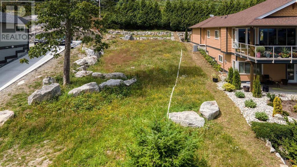 6014 Silverstone Lane, Sechelt, British Columbia