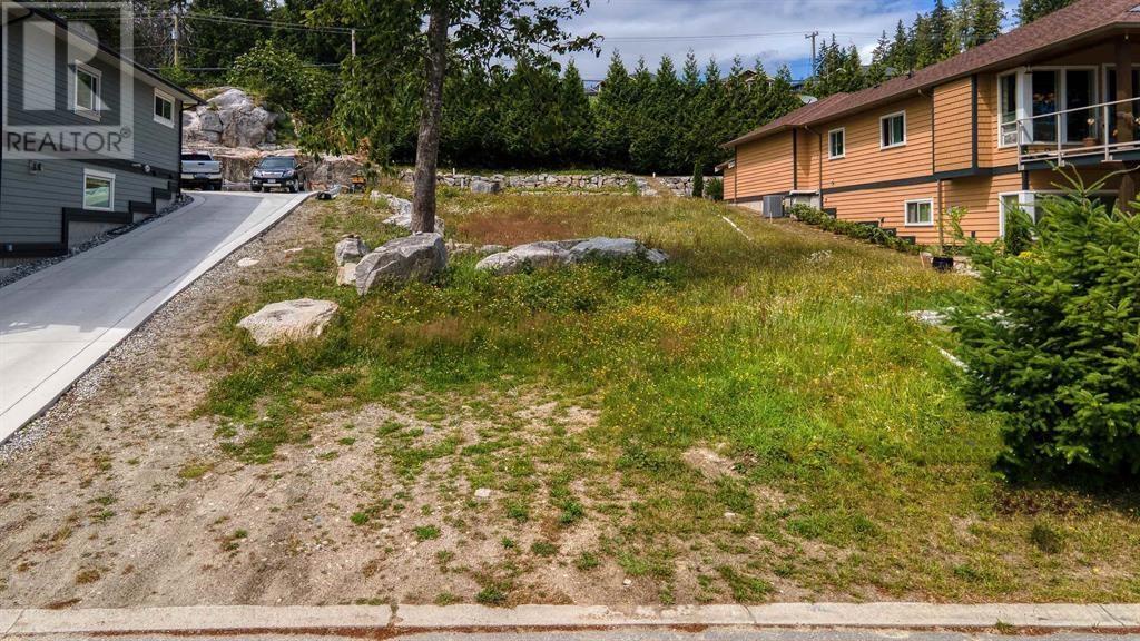 6014 Silverstone Lane, Sechelt, British Columbia