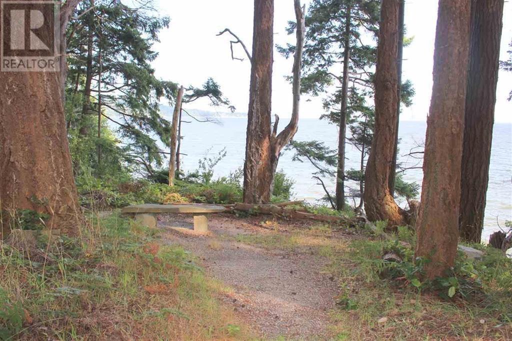 6014 Silverstone Lane, Sechelt, British Columbia