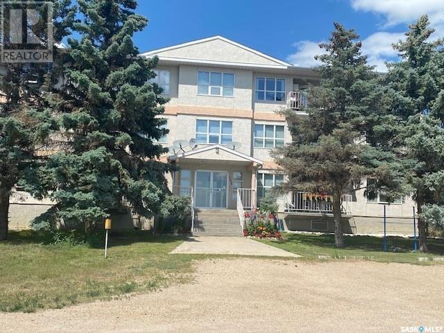 101 102 1st Avenue, Caronport, Saskatchewan