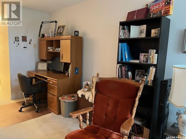 101 102 1st Avenue, Caronport, Saskatchewan