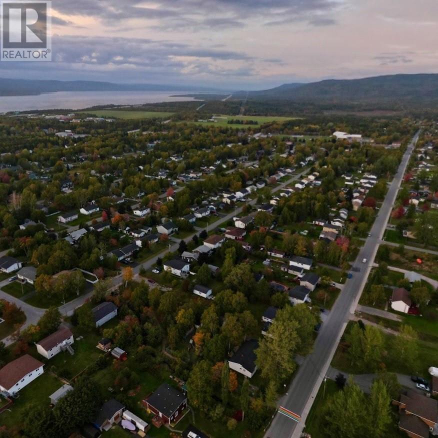 48 Pike Street, Pasadena, Newfoundland And Labrador