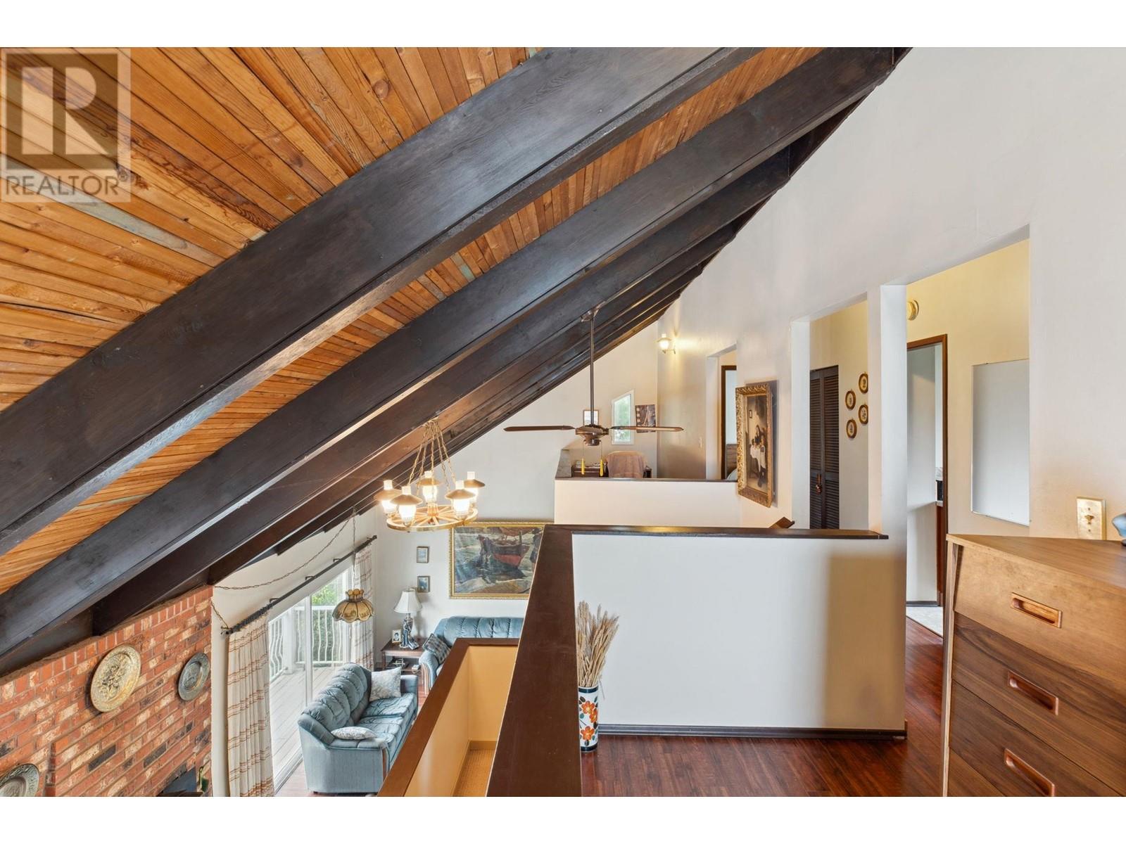 3417 Roxton Avenue, Coquitlam, British Columbia