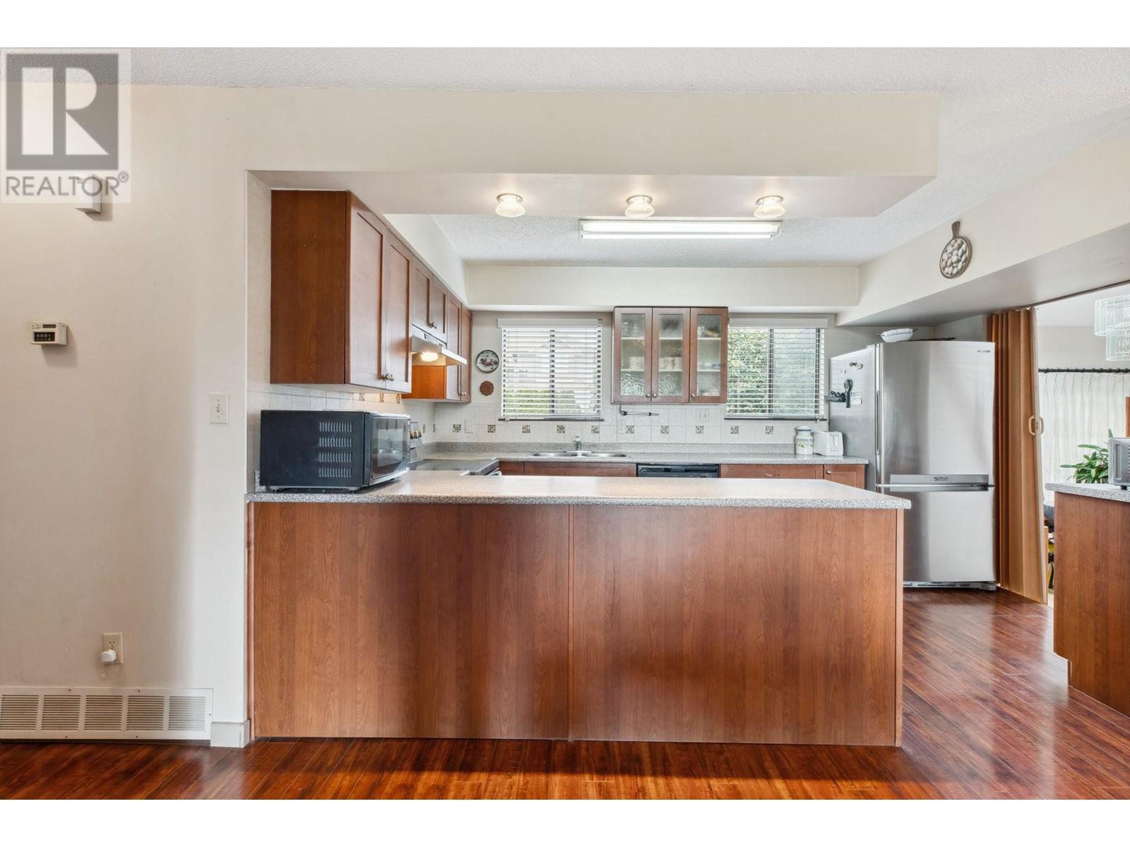 3417 Roxton Avenue, Coquitlam, British Columbia