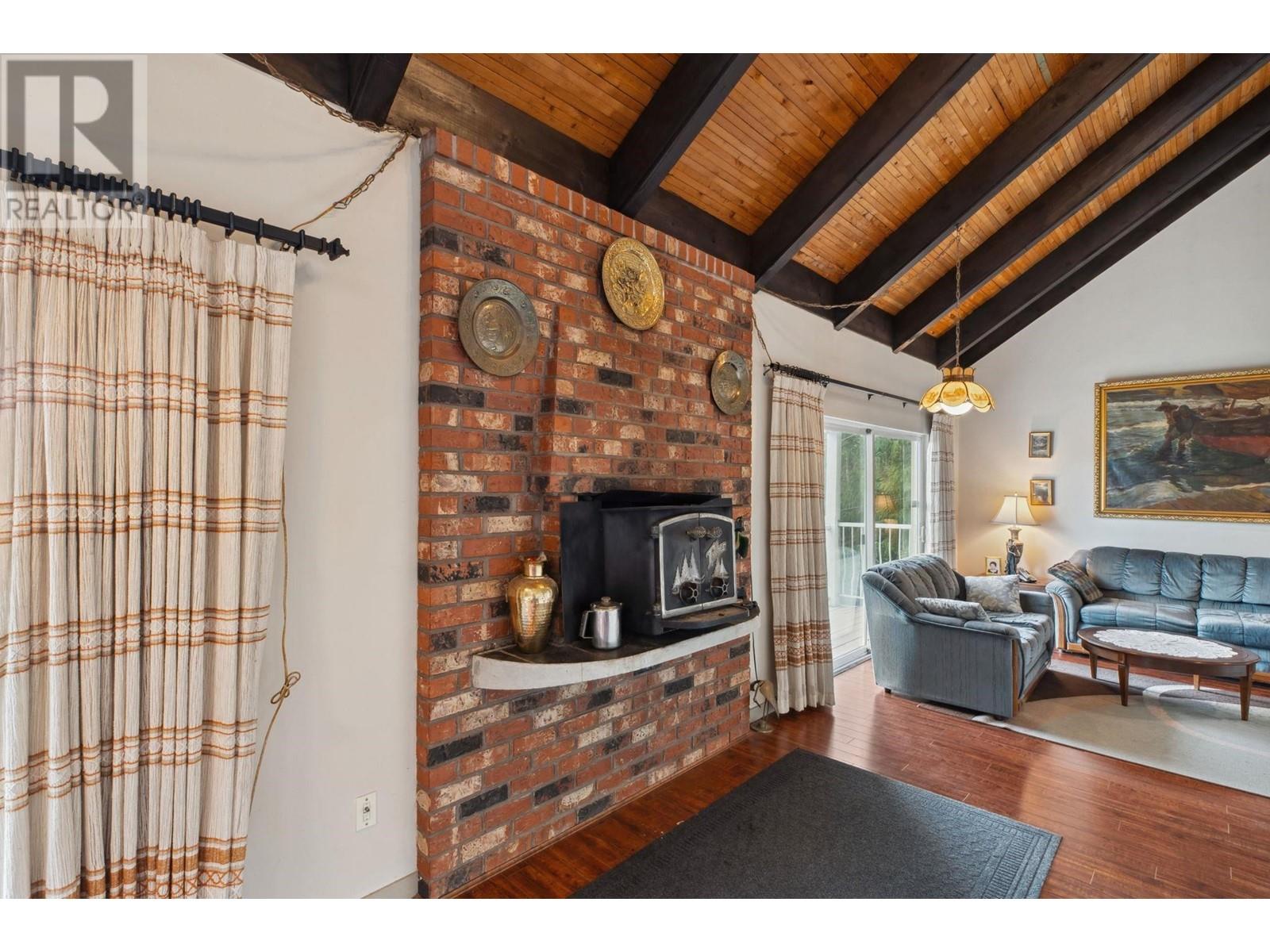 3417 Roxton Avenue, Coquitlam, British Columbia