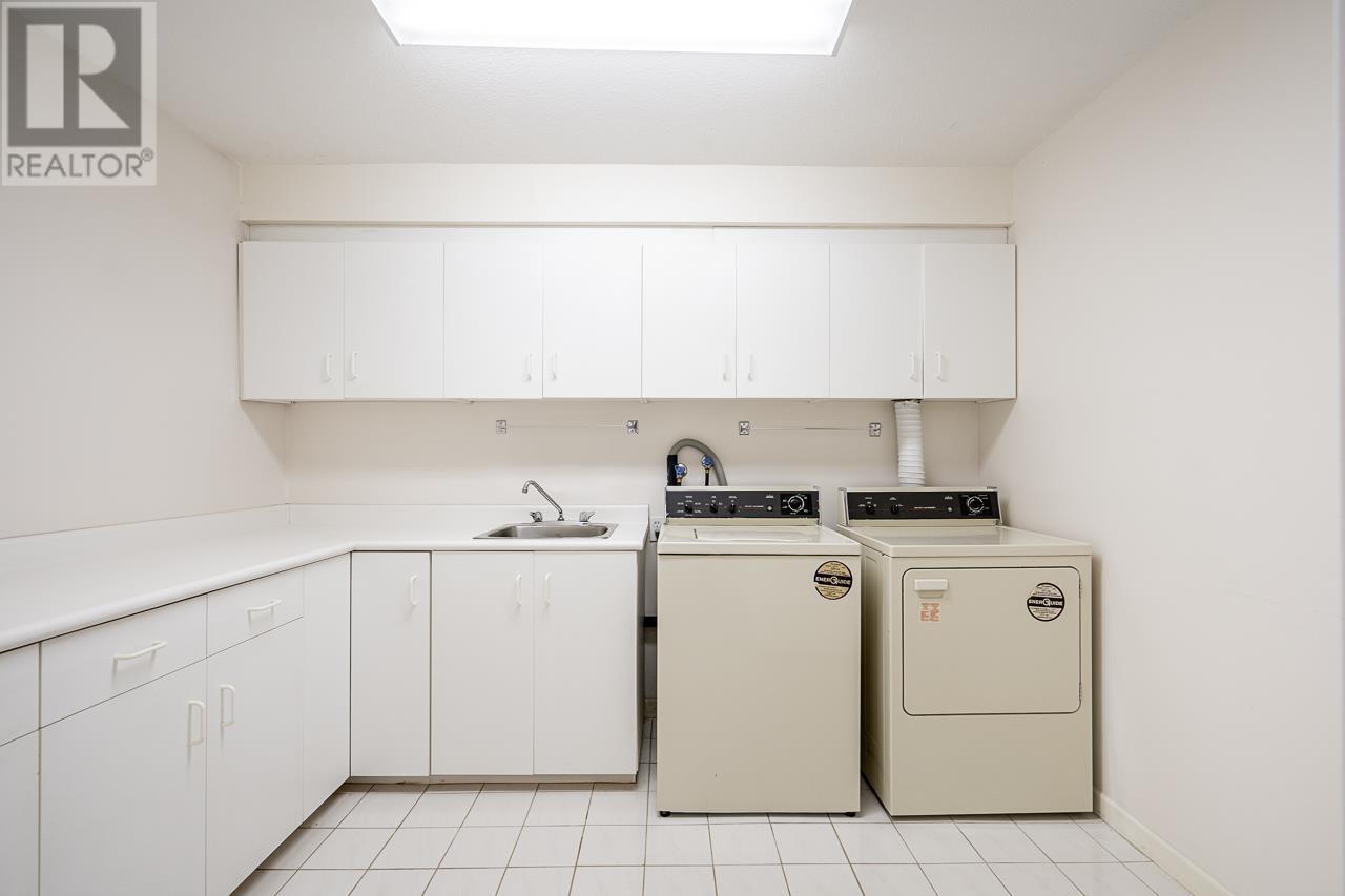 3513 W 40th Avenue, Vancouver, British Columbia