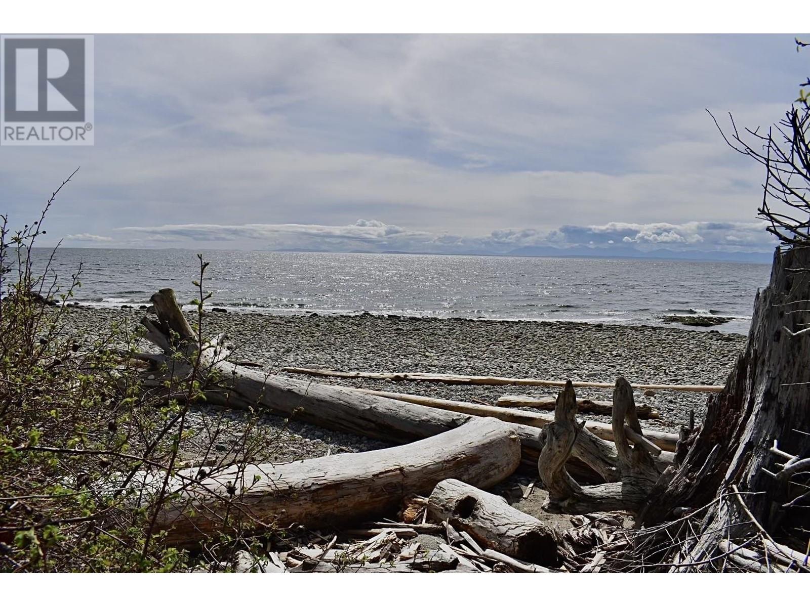 2763 Lower Road, Roberts Creek, British Columbia