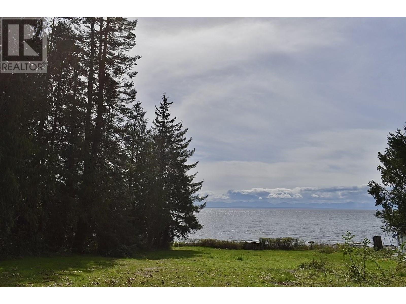 2763 Lower Road, Roberts Creek, British Columbia