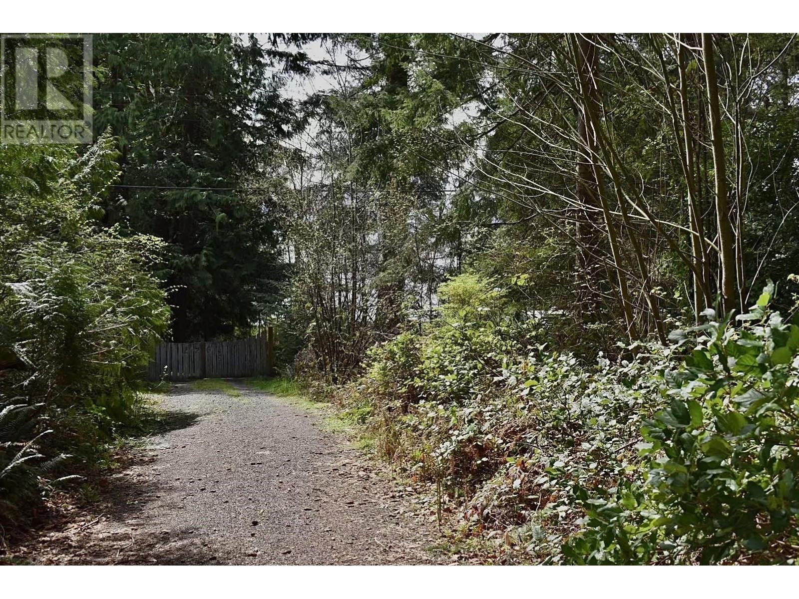 2763 Lower Road, Roberts Creek, British Columbia