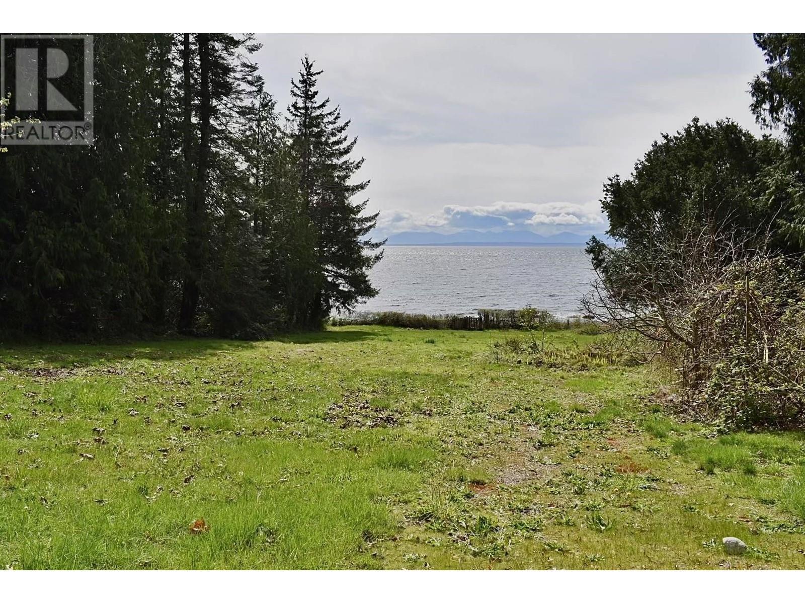 2763 Lower Road, Roberts Creek, British Columbia