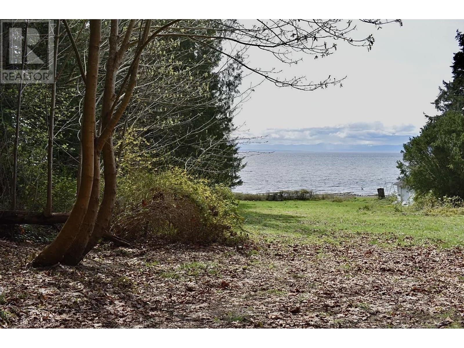 2763 Lower Road, Roberts Creek, British Columbia