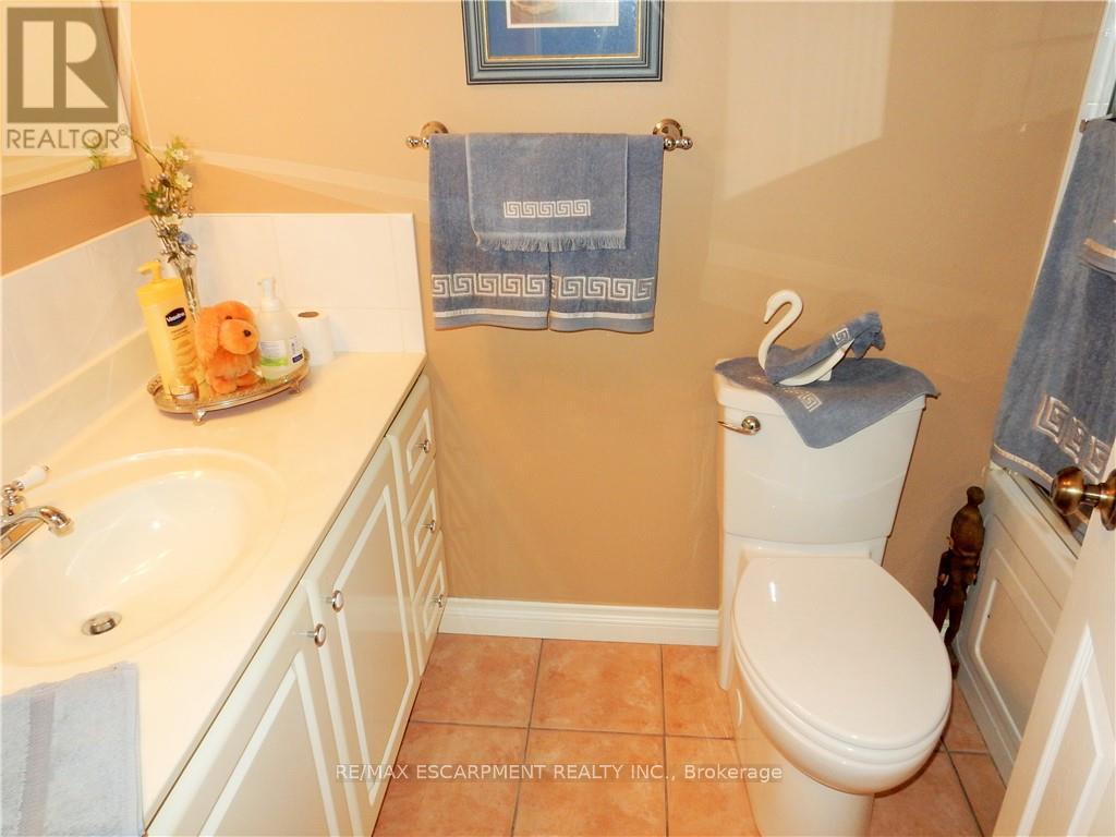 1512 - 500 Green Road, Hamilton (confederation Park), Ontario