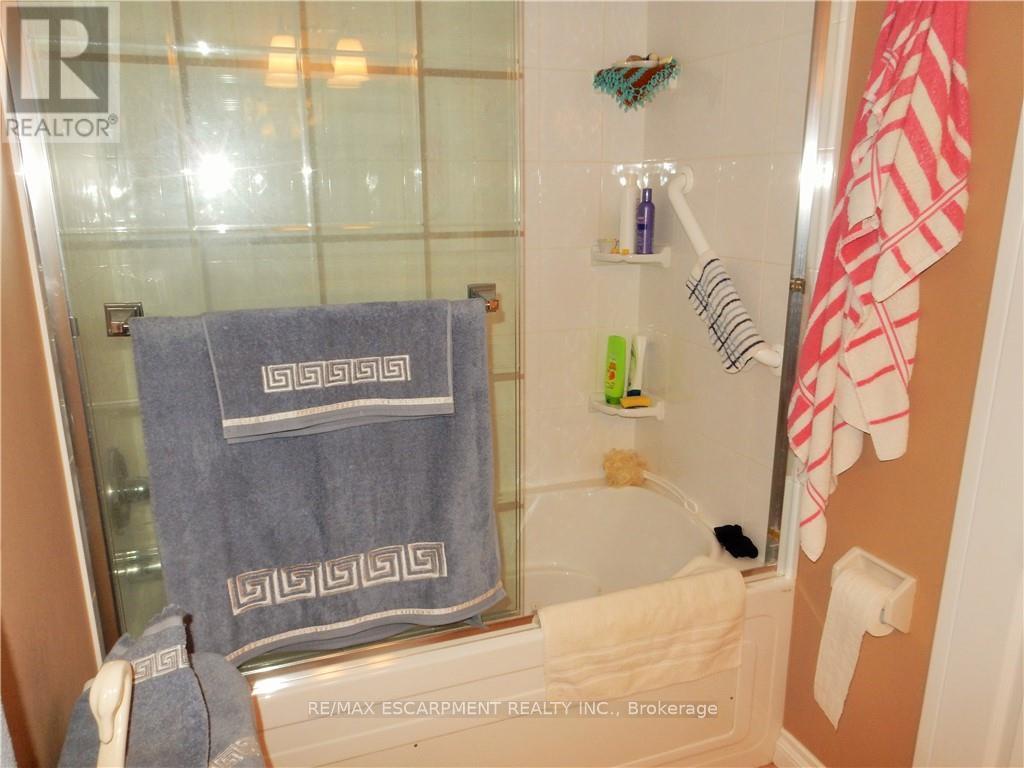 1512 - 500 Green Road, Hamilton (confederation Park), Ontario