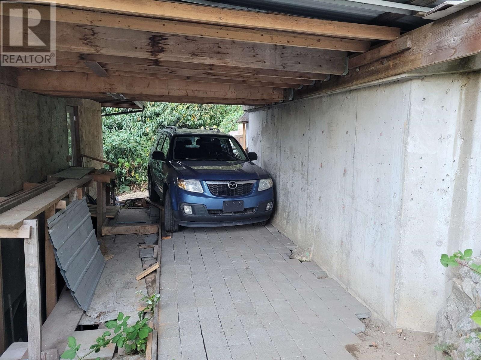 4405 Marine Drive, West Vancouver, British Columbia