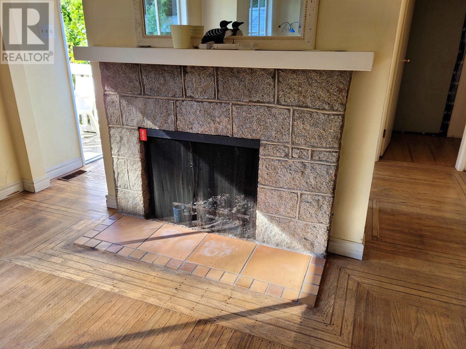 4405 Marine Drive, West Vancouver, British Columbia