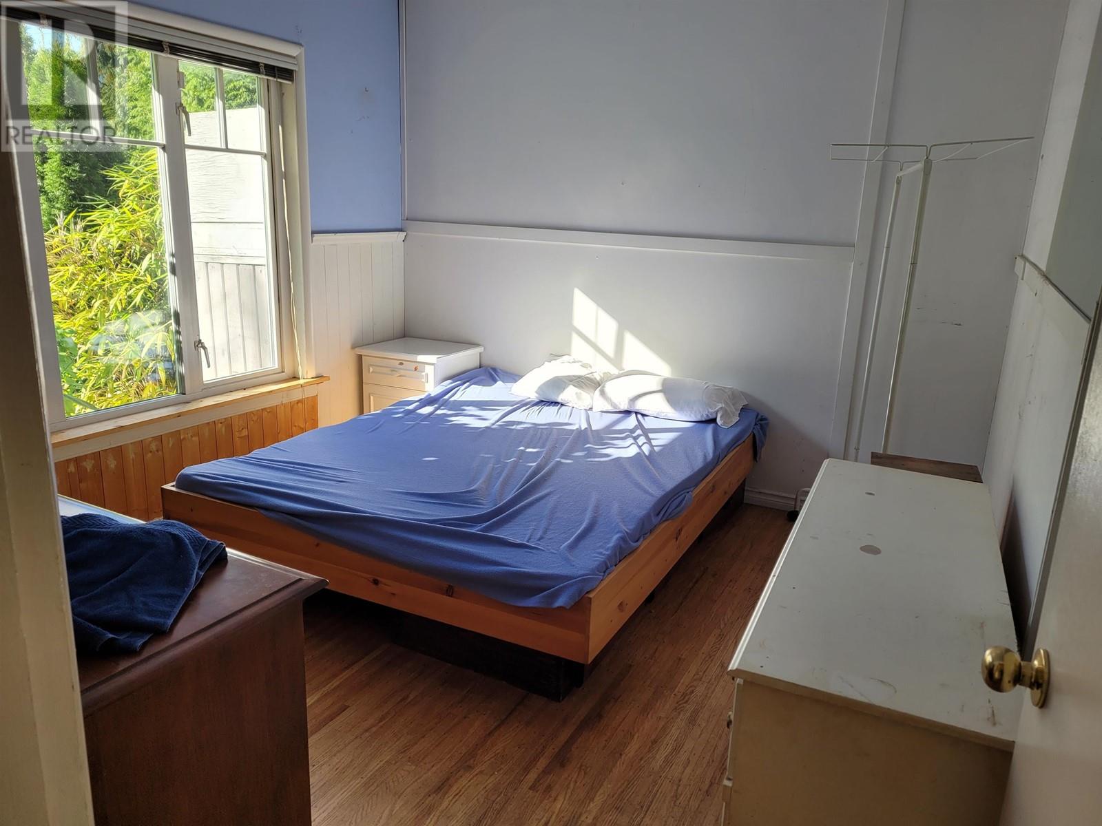 4405 Marine Drive, West Vancouver, British Columbia