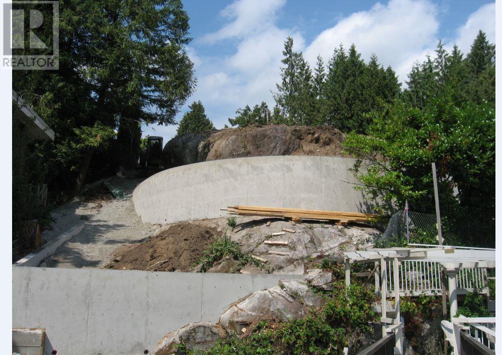 4405 Marine Drive, West Vancouver, British Columbia