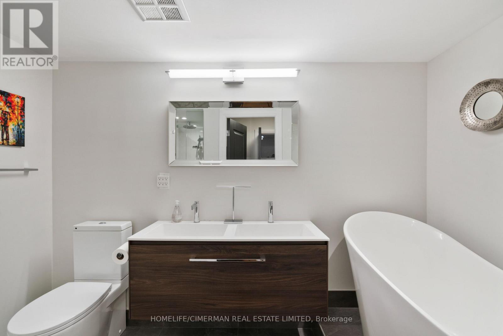 204 - 96 Fifeshire Road, Toronto (st. Andrew-windfields), Ontario