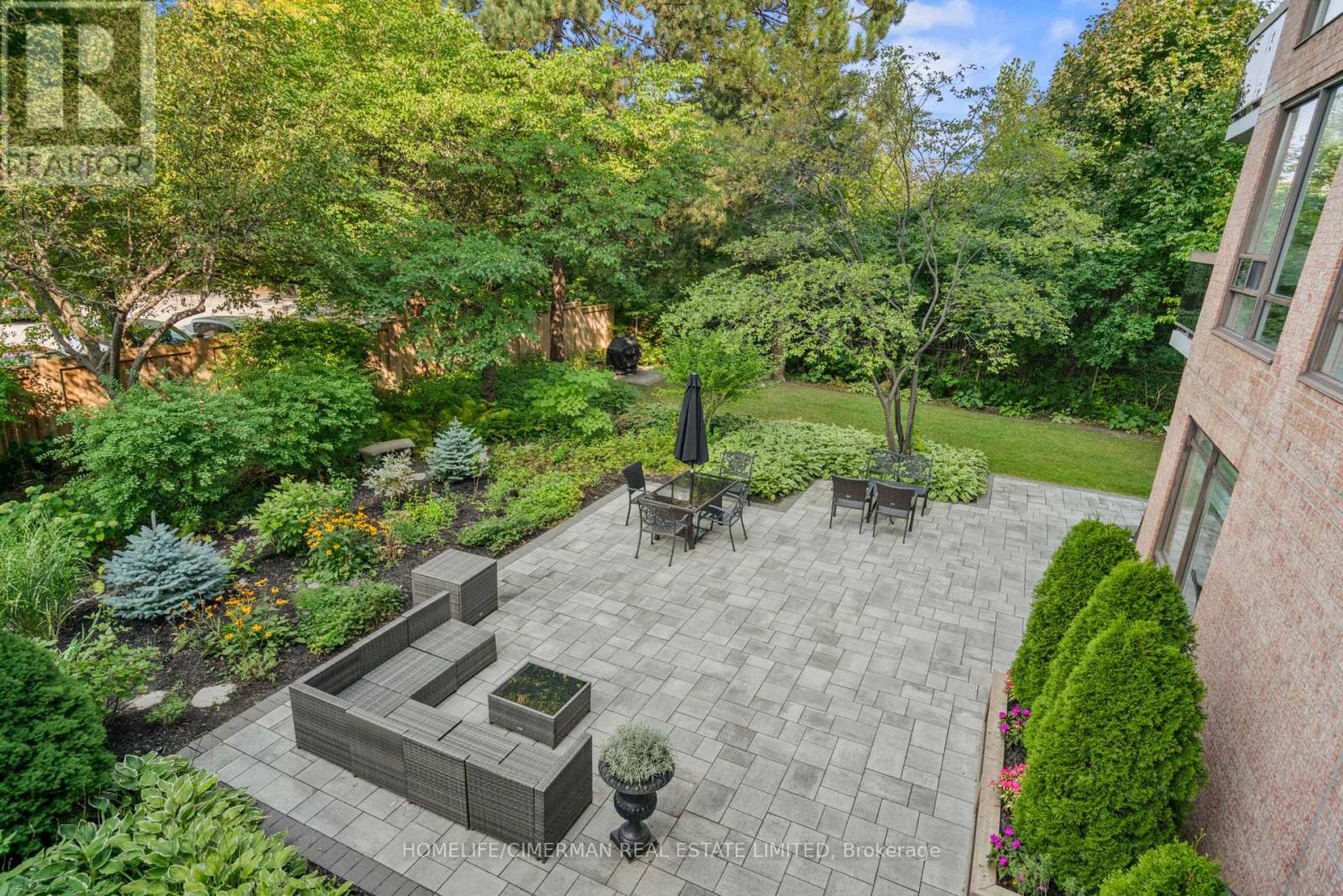 204 - 96 Fifeshire Road, Toronto (st. Andrew-windfields), Ontario