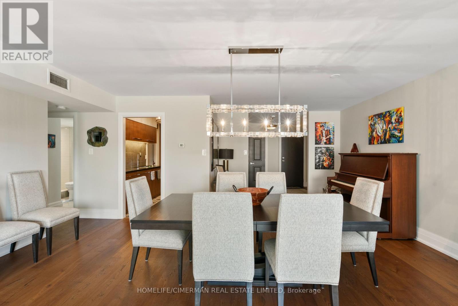 204 - 96 Fifeshire Road, Toronto (st. Andrew-windfields), Ontario