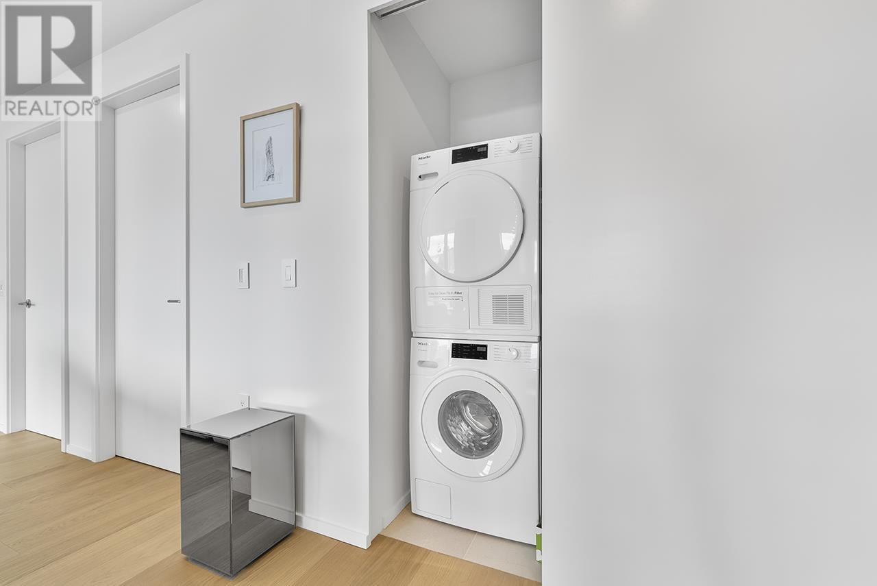 1901 1568 Alberni Street, Vancouver, British Columbia