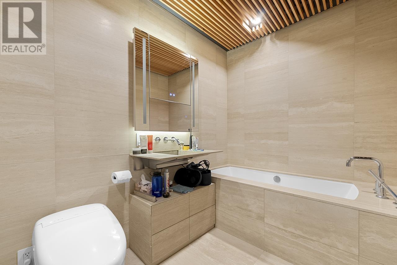 1901 1568 Alberni Street, Vancouver, British Columbia