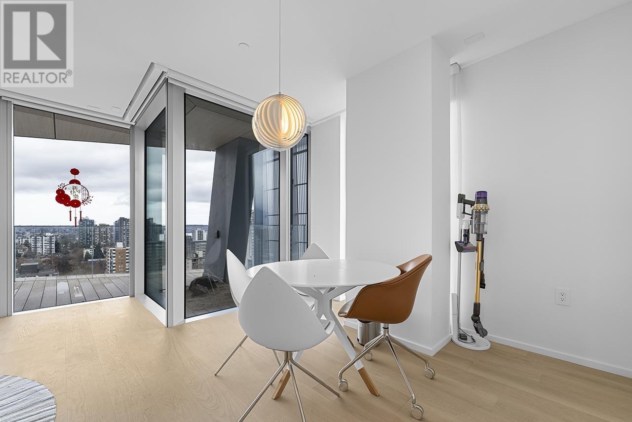 1901 1568 Alberni Street, Vancouver, British Columbia