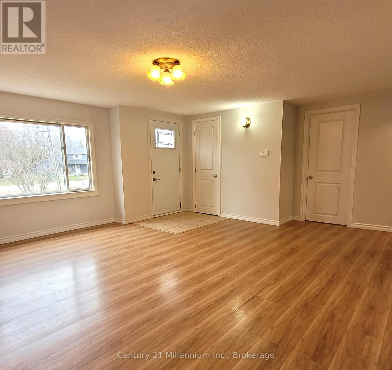 25 Ayling Reid Court, Wasaga Beach, Ontario