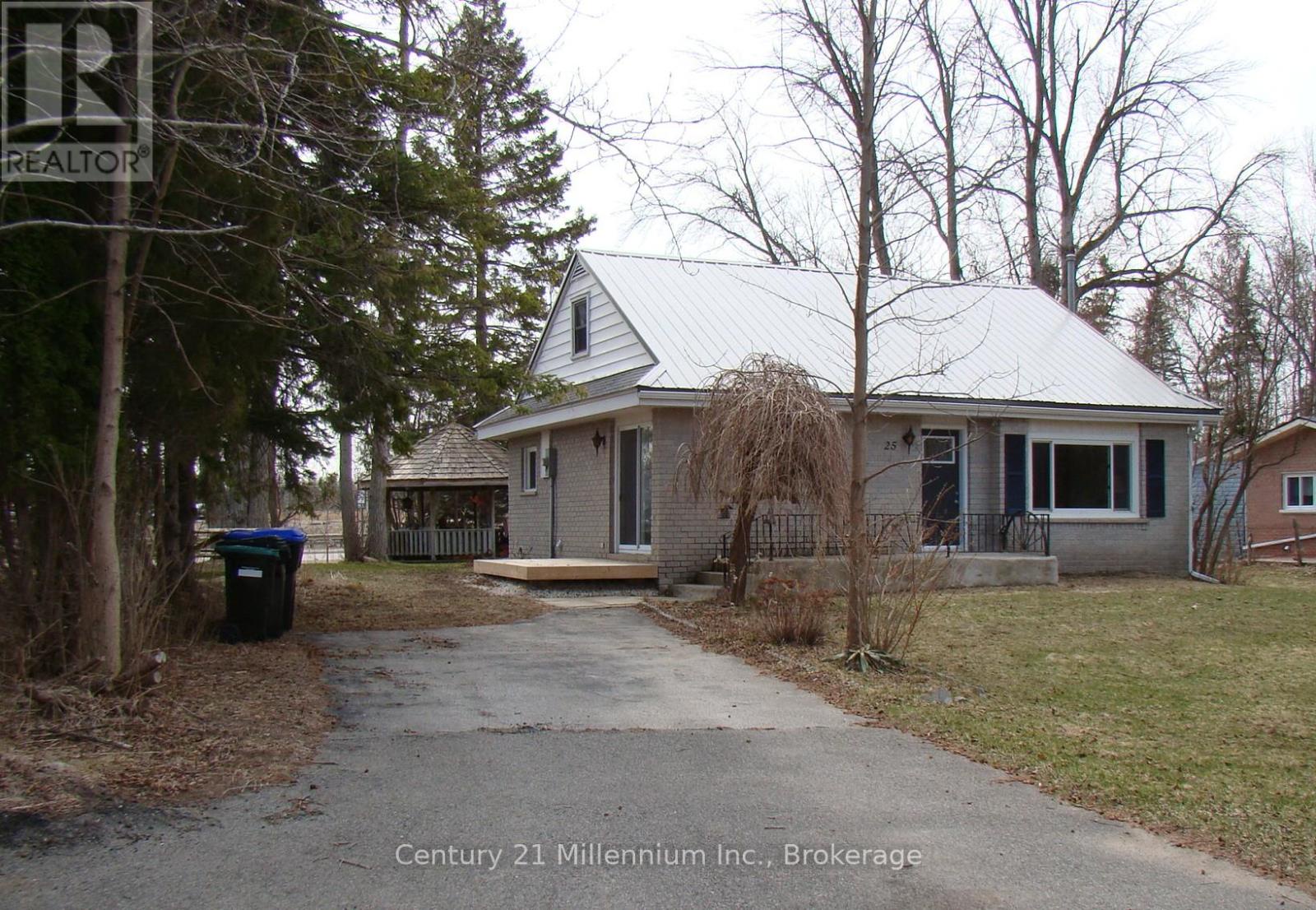 25 Ayling Reid Court, Wasaga Beach, Ontario