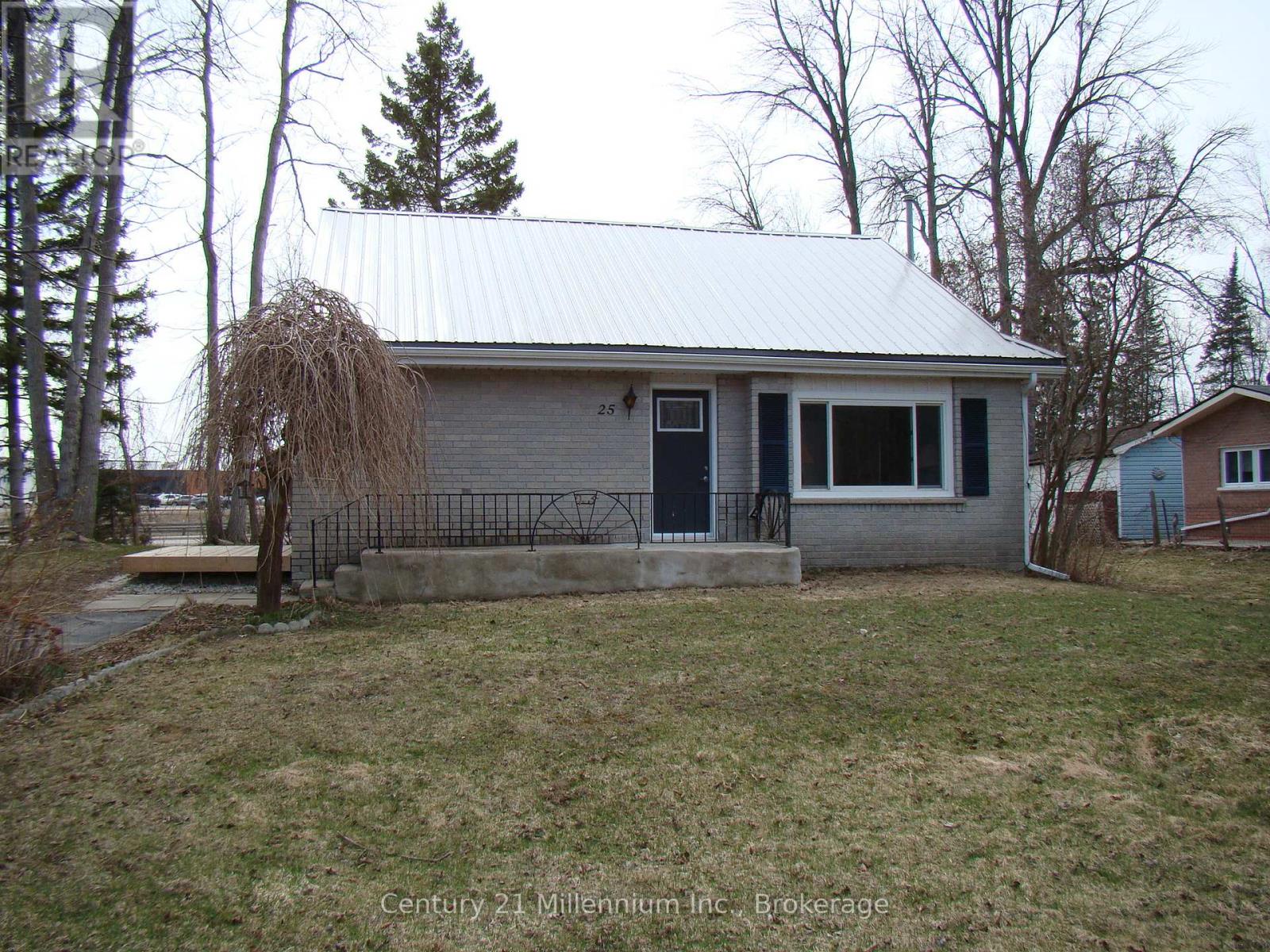 25 Ayling Reid Court, Wasaga Beach, Ontario