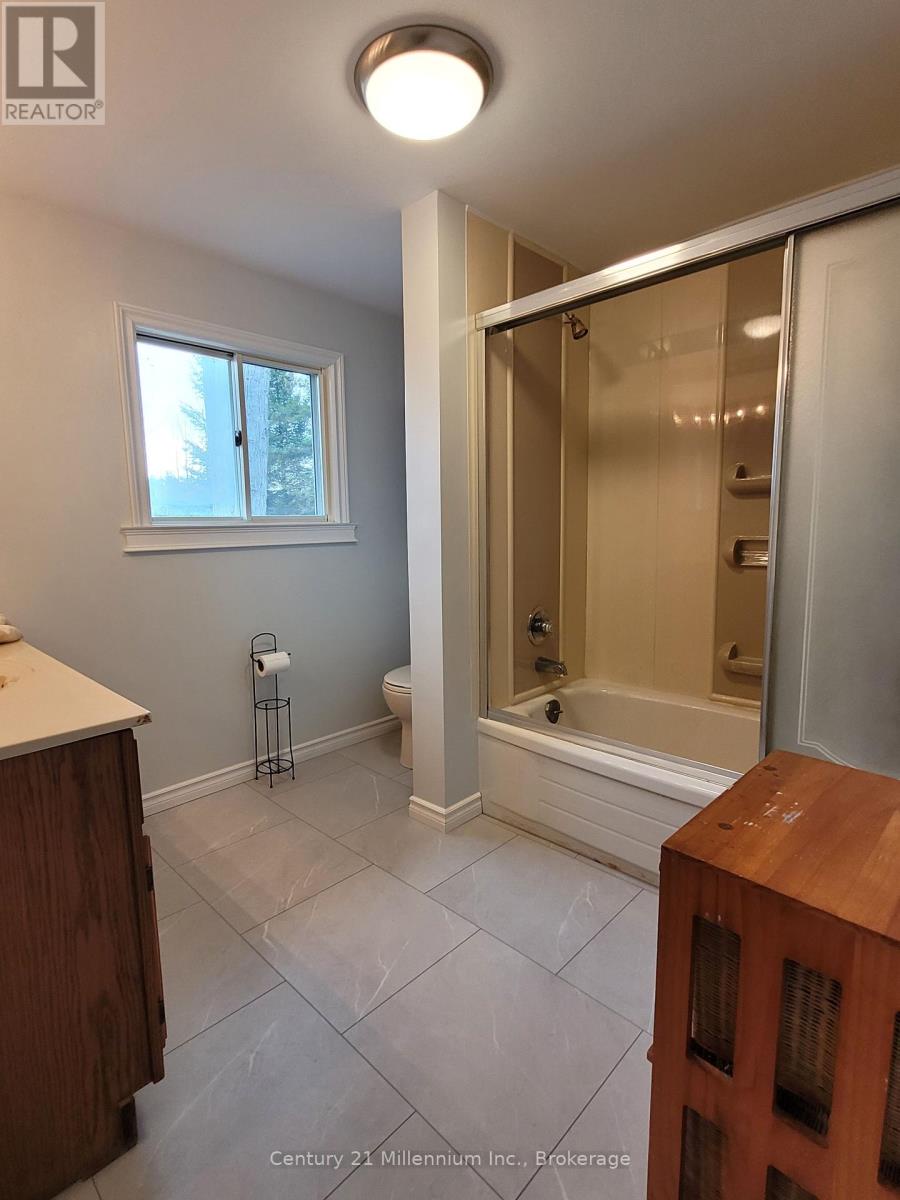 25 Ayling Reid Court, Wasaga Beach, Ontario