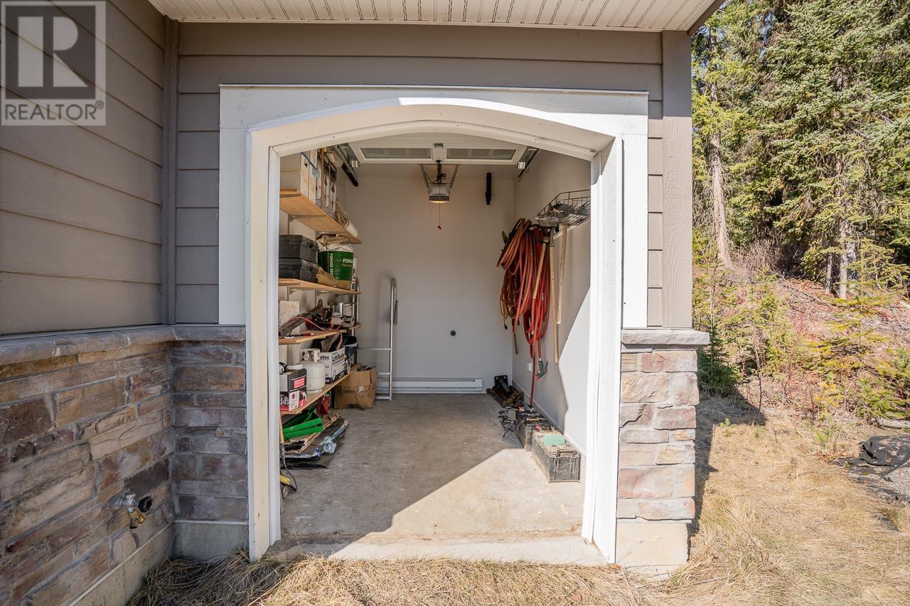 7460 Ruffell Road, Canim Lake, British Columbia