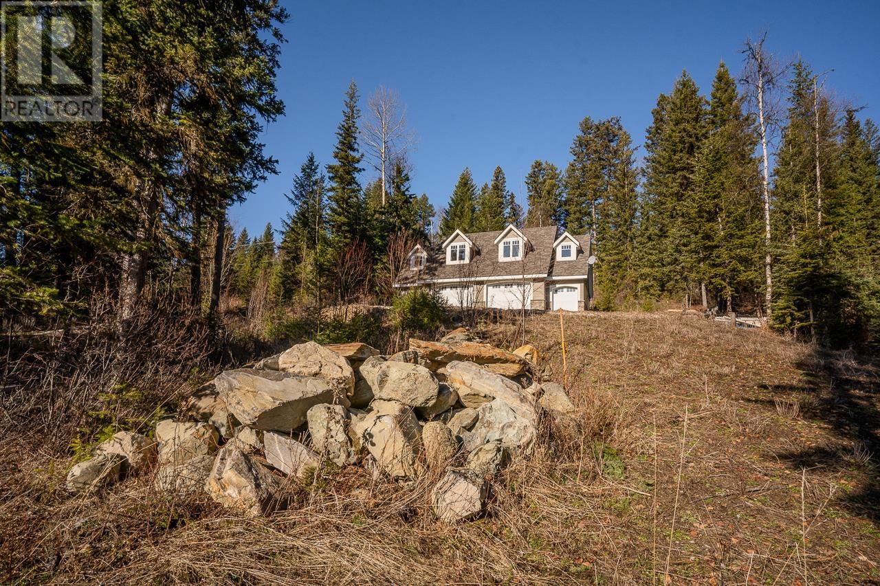 7460 Ruffell Road, Canim Lake, British Columbia