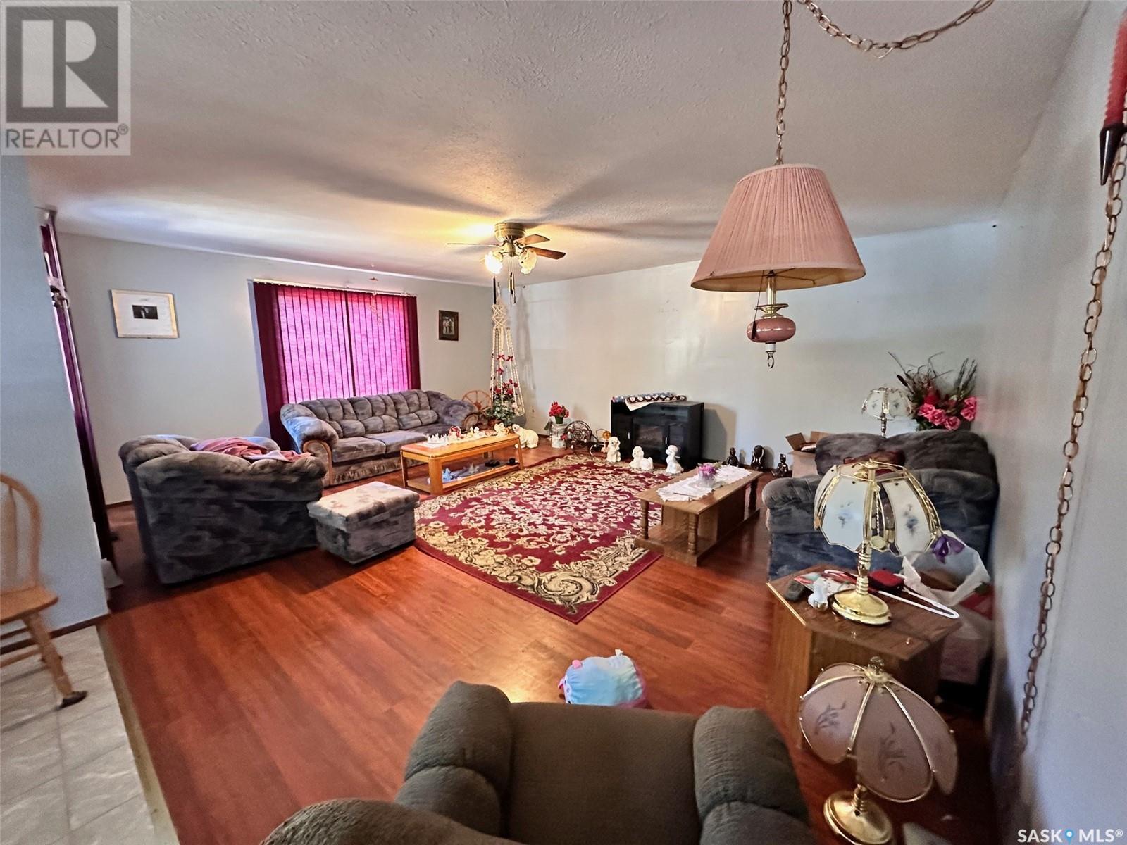 706 Railway Street, Chitek Lake, Saskatchewan