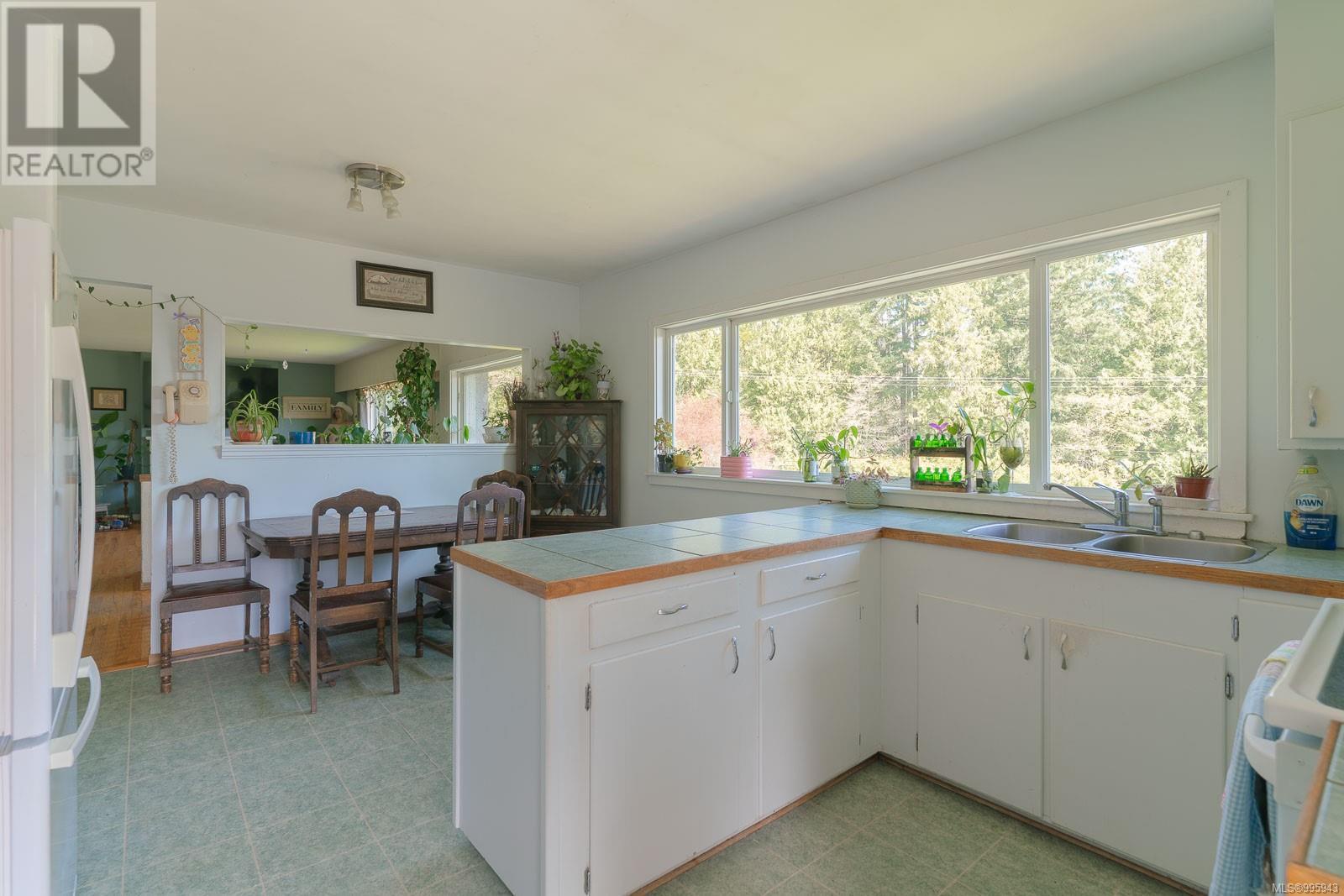 11228 Chemainus Rd, Saltair, British Columbia