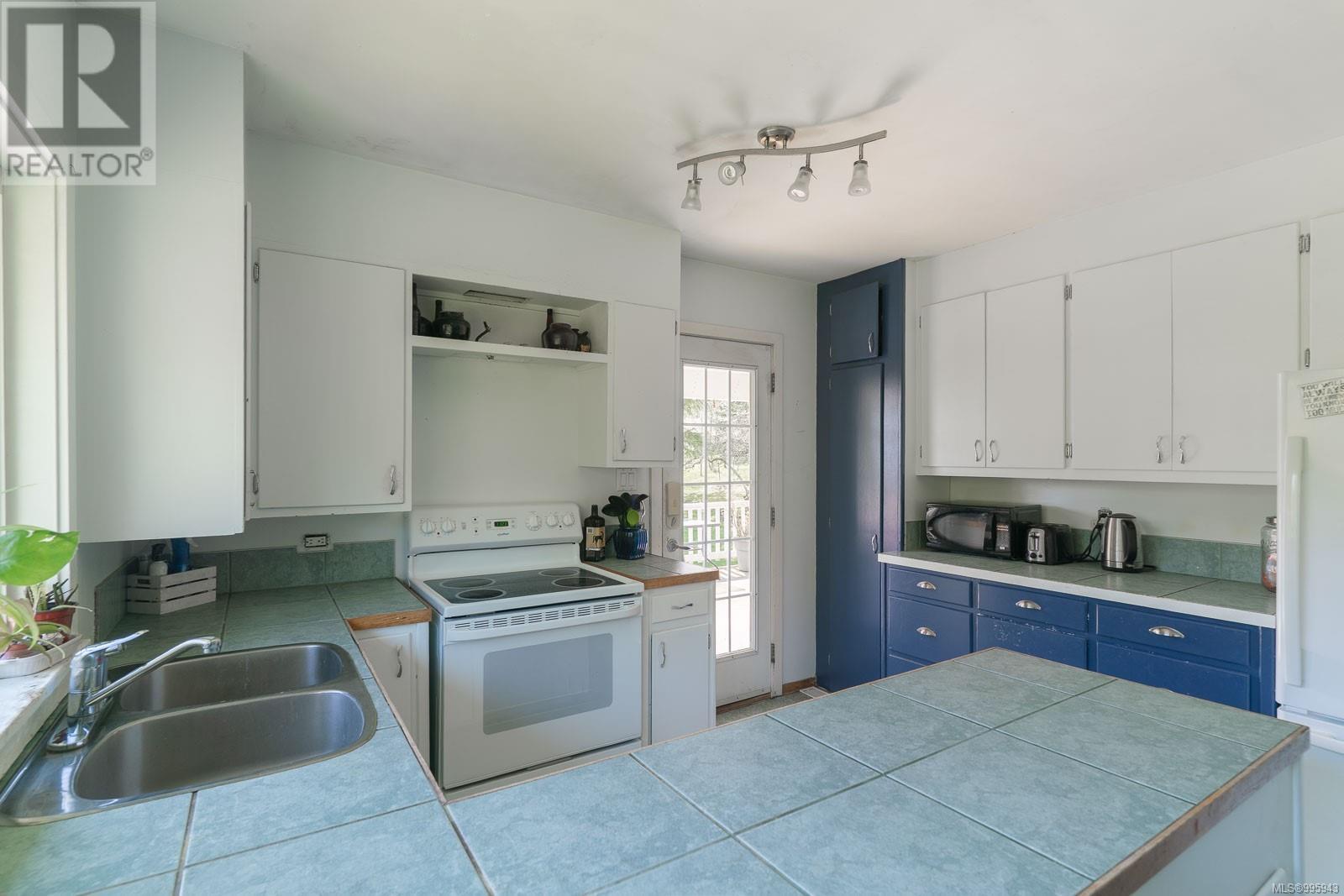 11228 Chemainus Rd, Saltair, British Columbia