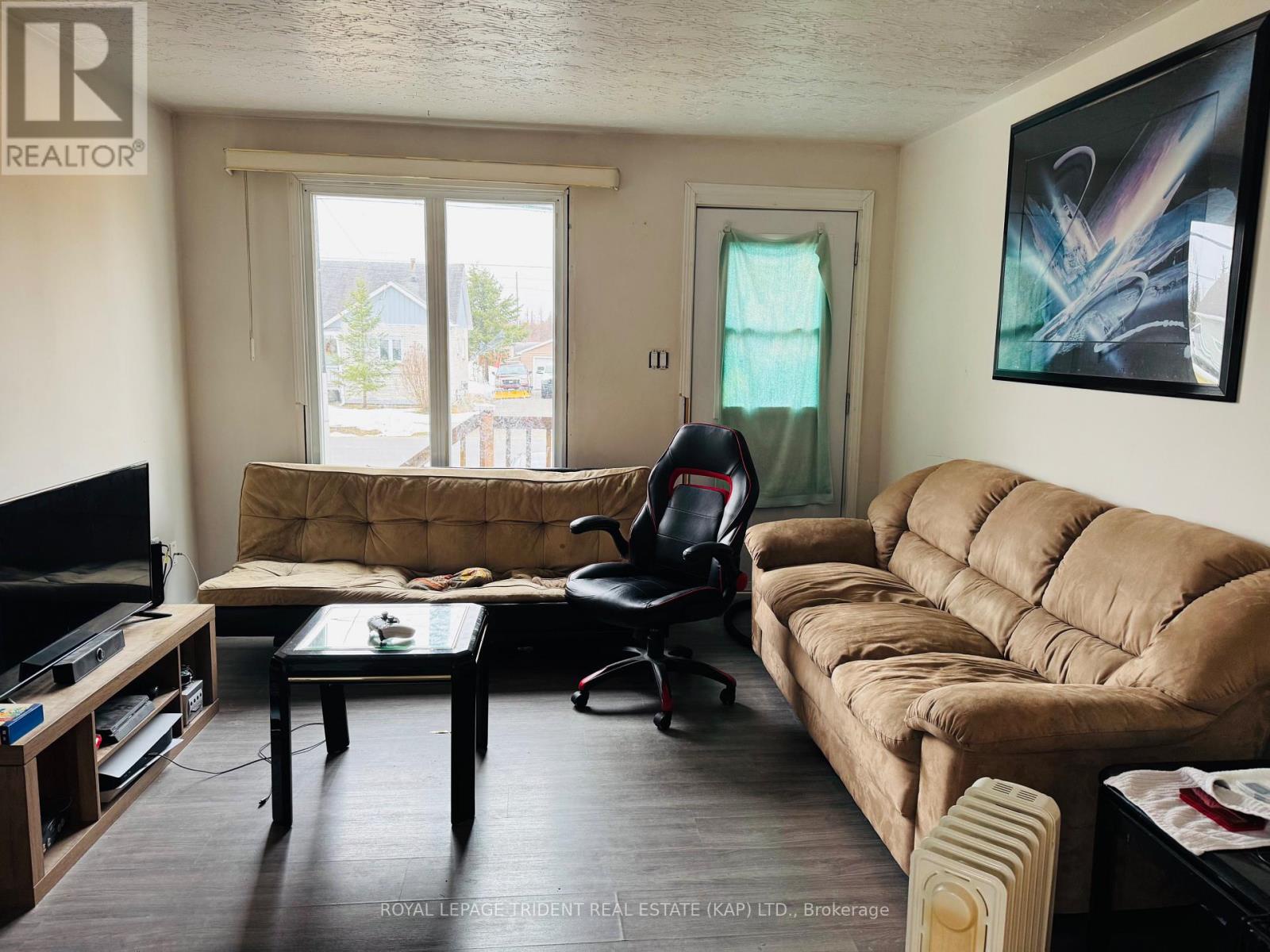 57 Leonard Avenue, Kapuskasing, Ontario