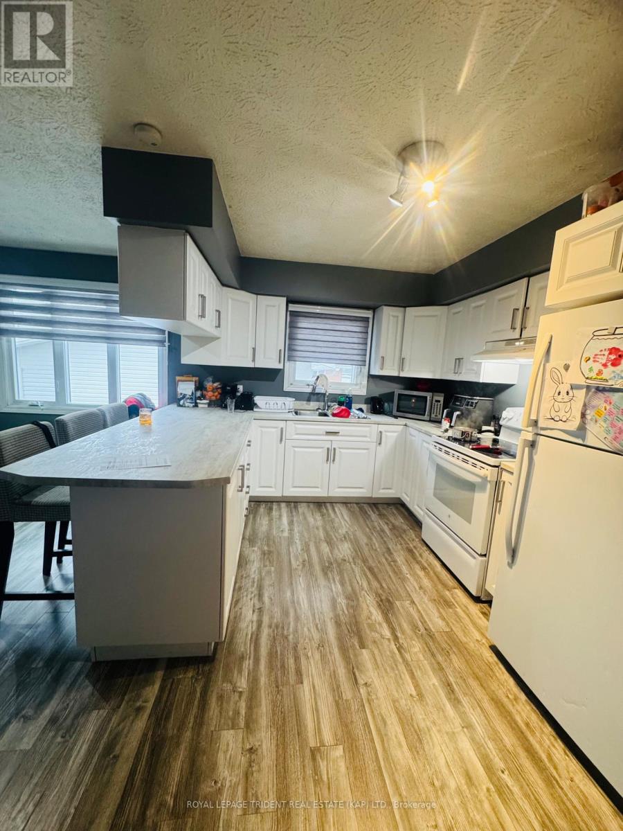 57 Leonard Avenue, Kapuskasing, Ontario